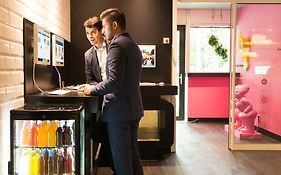 Qbic Hotel WTC Amsterdam